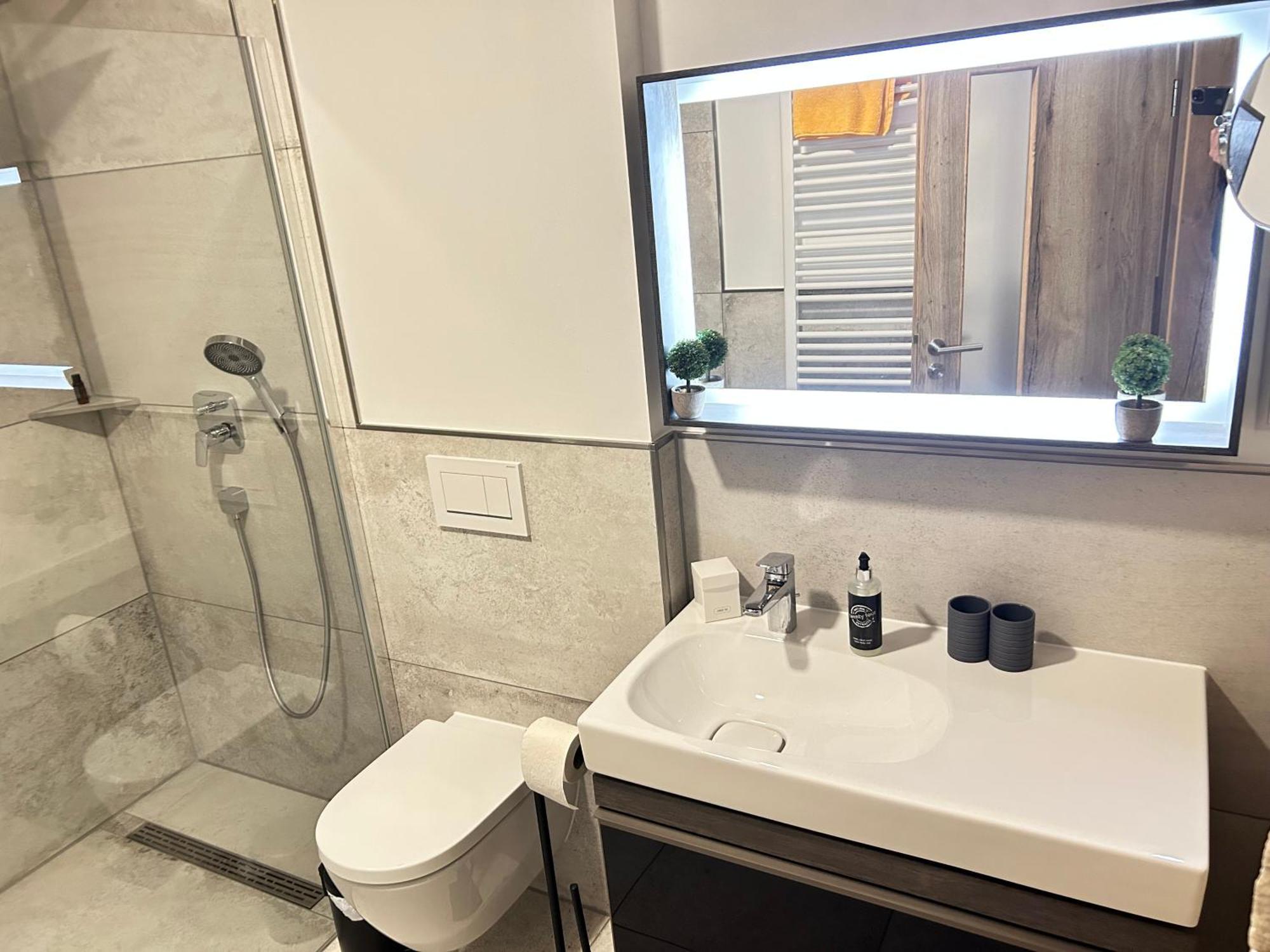 Apartmenthaus Schlag Naumburg  Esterno foto